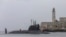 El submarino ruso de propulsión nuclear Kazán llega al puerto de La Habana este miércoles, 12 de junio de 2024. (Foto AP/Ariel Ley)