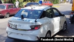 Una patrulla de policía en La Habana.