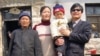 Foto de archivo de Chen con su familia 