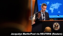 El portavoz del Departamento de Estado contesta a las preguntas de los periodistas en Washington DC, el 3 de febrero de 2021. (Jacquelyn Martin/Pool via REUTERS)