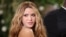 Shakira posa en la Gala del Met. La Fiscalía española anunció que pidió archivar una causa por presunto fraude fiscal contra la estrella colombiana.