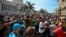 El 11 de julio los cubanos llegaron hasta el frente del Capitolio, sede de la Asamblea Nacional, exigiendo el fin del régimen comunista.