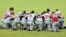 Jugadores de Estados Unidos se concentran antes de un amistoso de béisbol con Cuba hoy, lunes 9 de julio de 2012, en el estadio Latinoamericano de La Habana (Cuba). 
