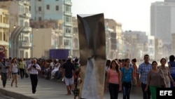 El Malecón, uno de los recientes escenarios de la Bienal de Arte de La Habana, sufrió severas inundaciones por Irma.