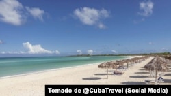 Una playa en Cayo Coco, Cuba, a la espera de turistas.