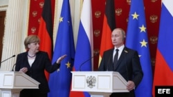 Angela Merkel de visita en Moscú