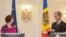 El primer ministro de Moldavia, Iurie Leanca, y la jefa de la diplomacia europea, Catherine Ashton, en Chisinau, Moldavia, el 9 de julio del 2013. 
