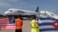  Un avión de la aerolínea estadounidense Jet Blue llega hoy, miércoles 31 de agosto de 2016, al aeropuerto Abel Santamaría de la ciudad de Santa Clara (Cuba), restableciendo así el servicio de vuelos regulares entre la isla y EE.UU., suspendido desde hace