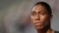 En esta foto de archivo del 3 de mayo de 2019, la sudafricana Caster Semenya compite en la final femenina de 800 metros durante la Liga Diamante en Doha, Qatar. AP Photo/Kamran Jebreili.